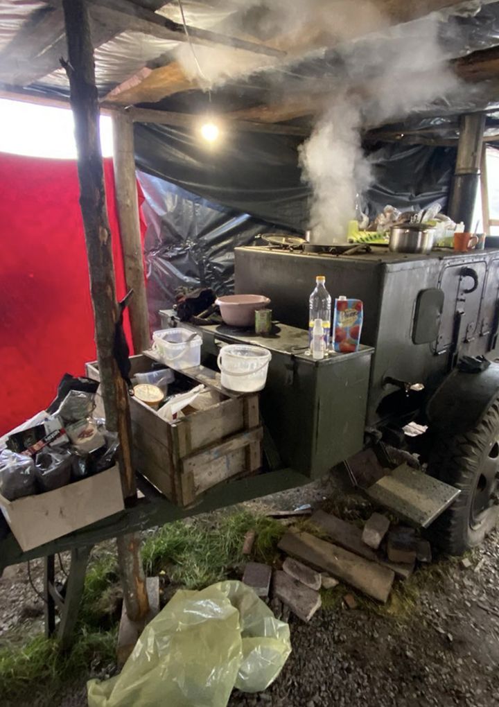 Field kitchen